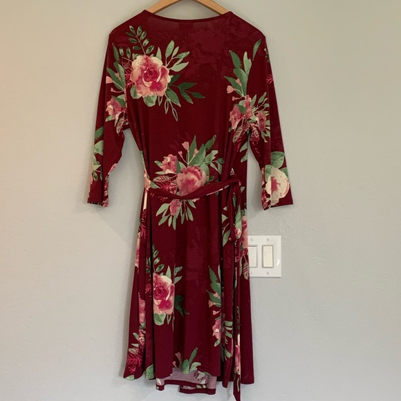 NWT Lularoe Michelle burgundy floral wrap tie dress XL - Picture 2 of 5